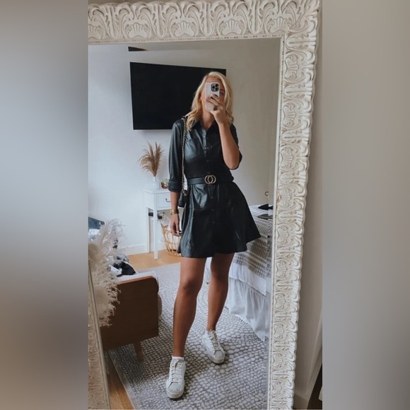 JASON WU
LS SHORT FAUX LEATHER DRESS
Size 14 - Picture 4 of 15